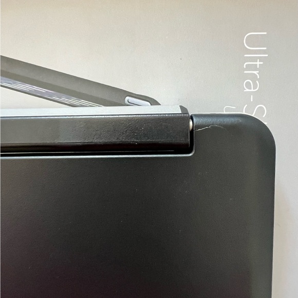 Zagg iPad Air 2 keyboard and case - Picture 3 of 4